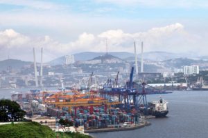 Сроки обработки контейнеров в портах Дальнего Востока сокращаются