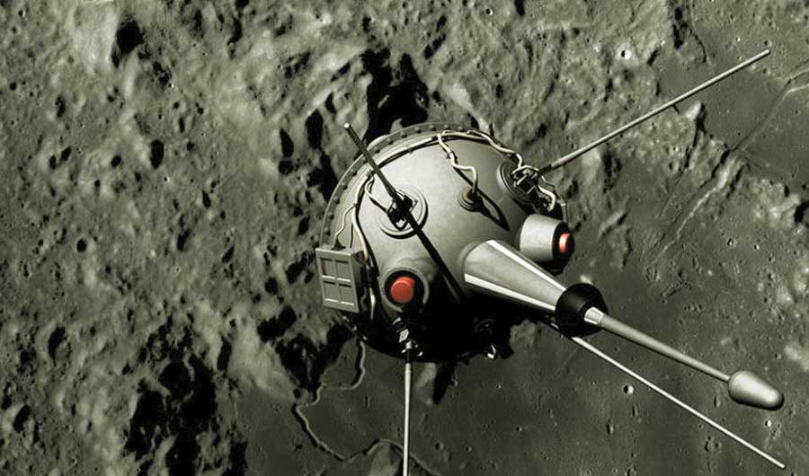 12 сентября 1959 года в 8:40 с космодрома Байконур стартовала советская ракета «Восток-Л». Она вывела на траекторию полета к естественному спутнику Земли Луне автоматическую межпланетную станцию (АМС) «Луна-2», которая на следующий день впервые в мире достигла поверхности Луны